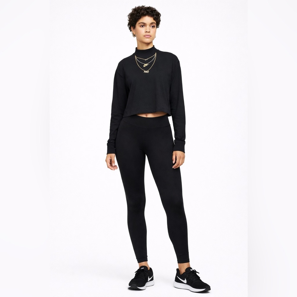 Nike Women's Black Cropped mock neck Long Sleeve Tee